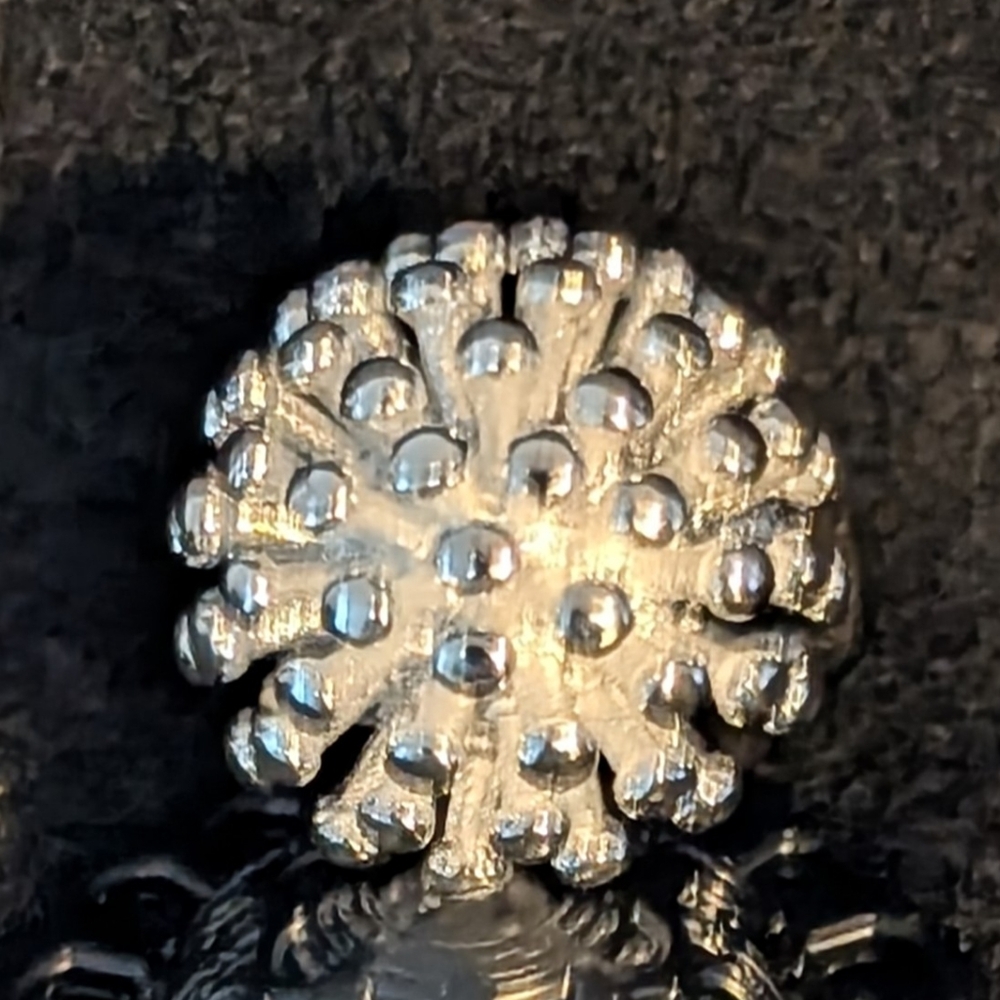 STATEMENT RING. STAR BURST.